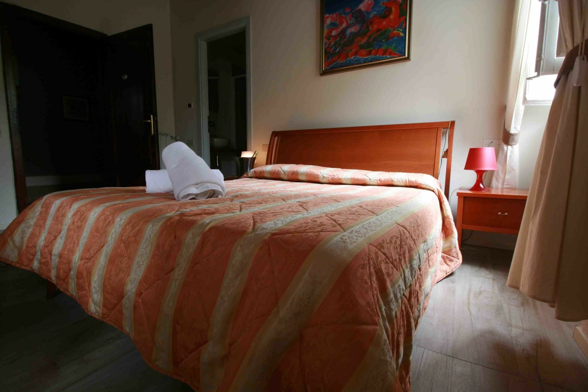 Locanda Del Pesce Briaco, B&B لوكا المظهر الخارجي الصورة
